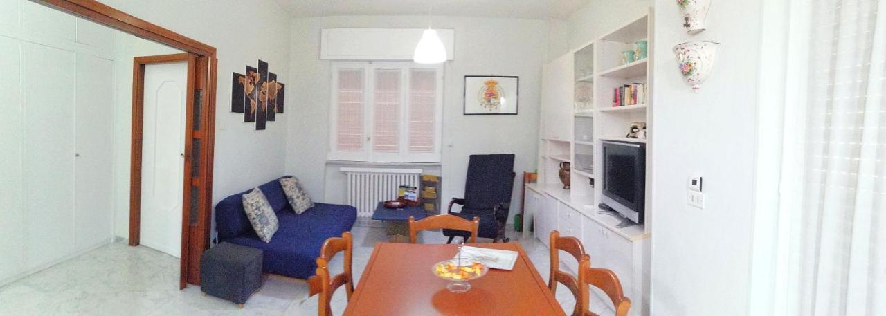 Ferienwohnung Residenza Carlo Di Borbone Caserta Exterior foto